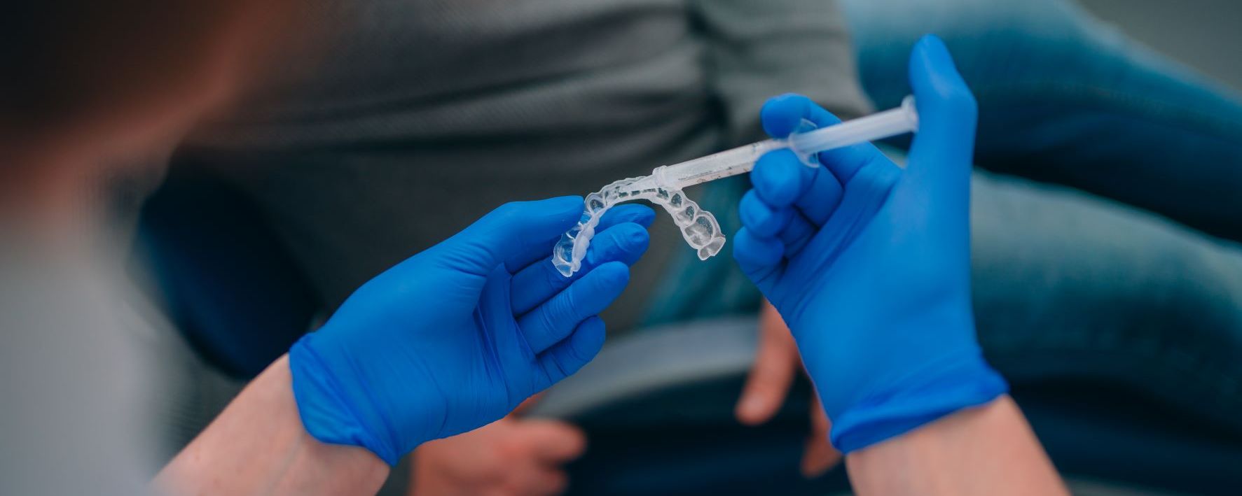 Professional Teeth Whitening vs. Beauty Salon Whitening